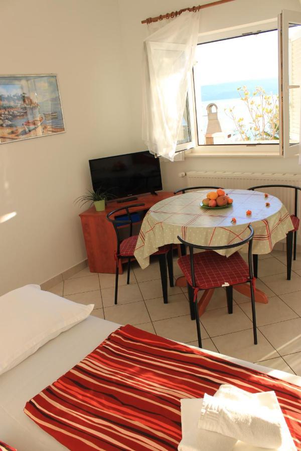 Pile Apartments 5 Omiš Esterno foto